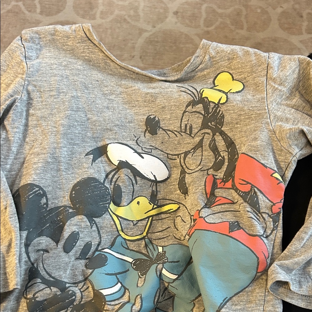 Disney boys longsleeved top Mickey Mouse, Donald Duck goofy 4T NWOT